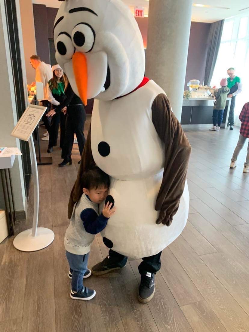 Oalf Breakfast with Santa and Mrs Claus