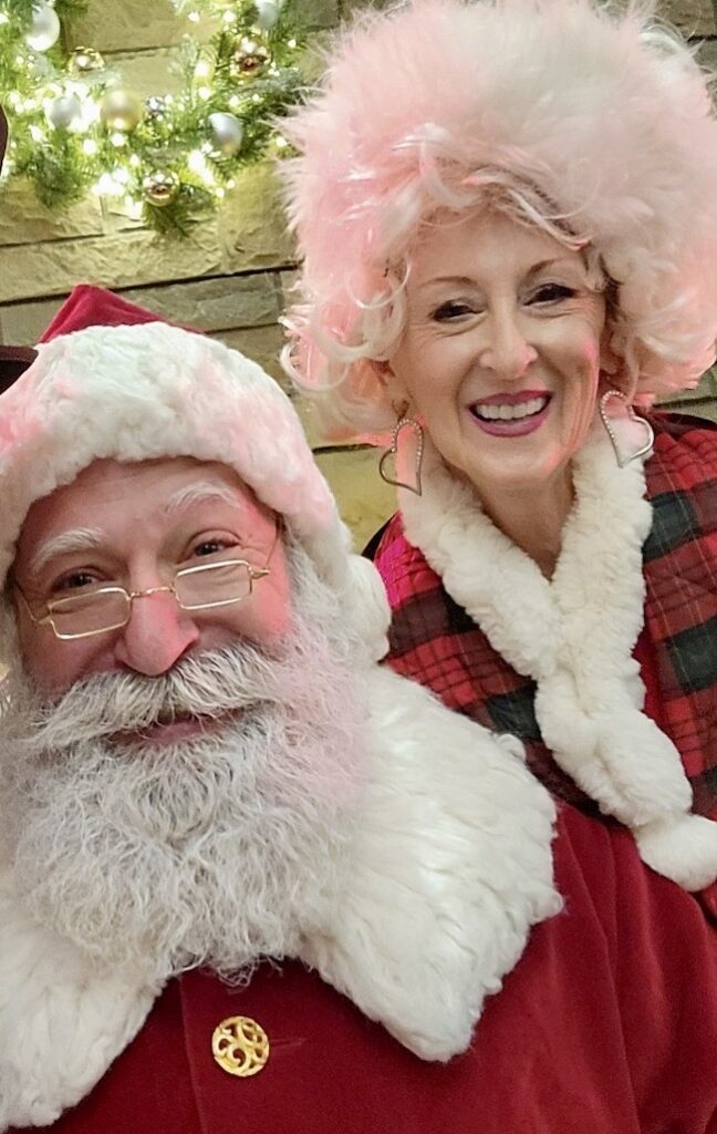 Santa Ivan and Linda Claus
